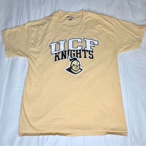 Champion UCF Knights Men's T-Shirt Gold/Tan Screen Print Logo Size Large‎